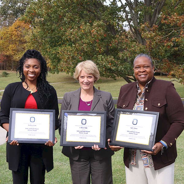 MTSO presents three Mount Alumni Awards